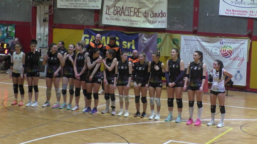 Pallavolo - E' una Rainbow Spezia "castiga-terze"