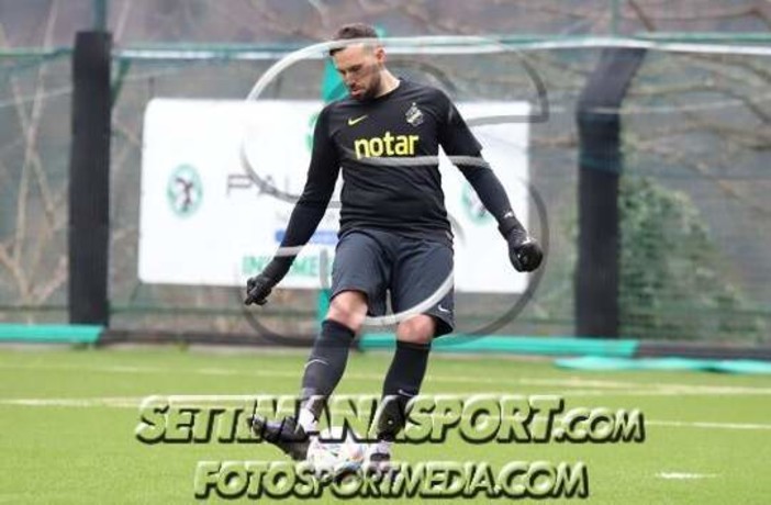 SIMONE LUSARDI "La cosa più bella del calcio sono i legami che si creano con i compagni" SIMONE LUSARDI "La cosa più bella del calcio sono i legami che si creano con i compagni"