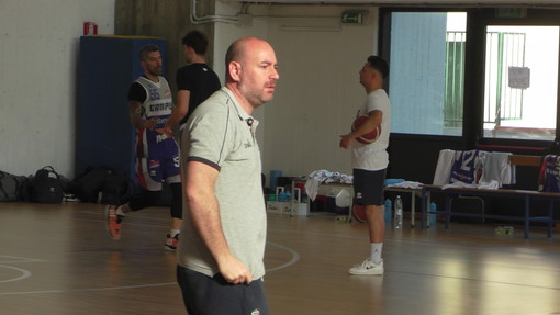 Basket - Landini Lerici in "visita" al "fanalino" Ivrea