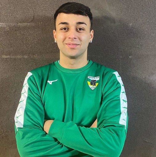 ATHLETIC L'arciere è tornato ATHLETIC L'arciere è tornato