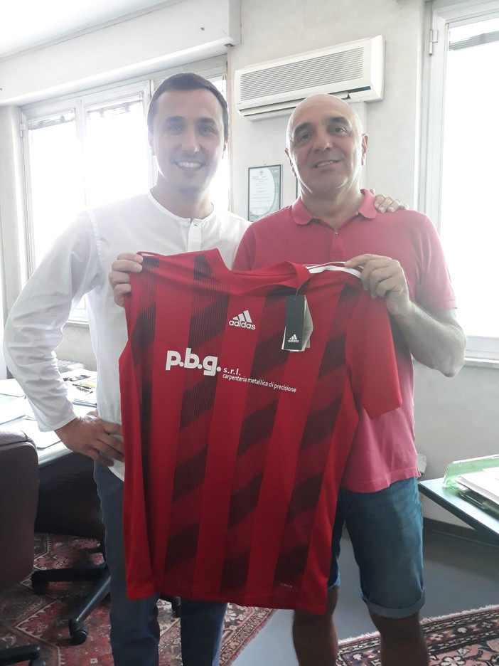 MASONE Un nuovo sponsor sulle maglie