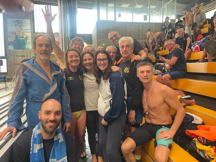 RAPALLO NUOTO 31 medaglie per i Master ai campionati regionali