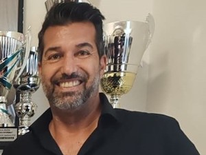 SUPERBA Via Gullo, panchina a Malinconico