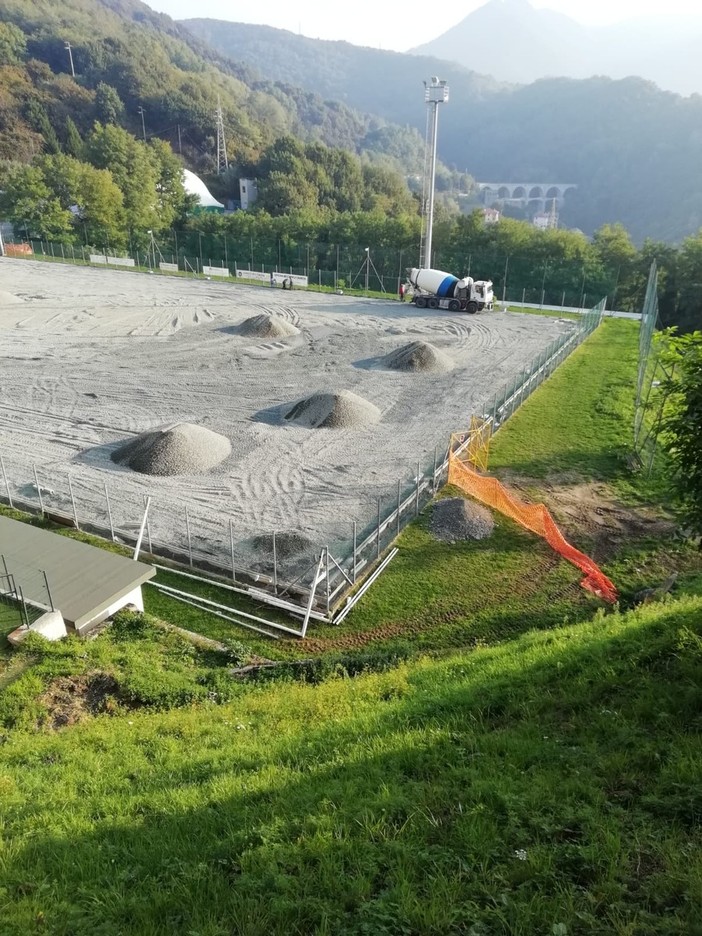 LA FOTO NOTIZIA Proseguono i lavori al campo di Mele