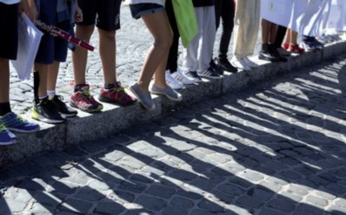 “Save the Children”: in Liguria più di un bambino su dieci in povertà relativa