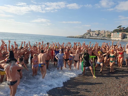 NUOTO A Sturla il “Cimento del Centenario” con 183 partecipanti