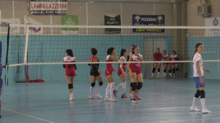 Pallavolo - Debutto esterno per il Podenzana Tresana