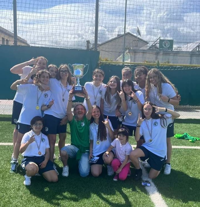 CALCIO FEMMINILE La Praese premia la sua Under 15