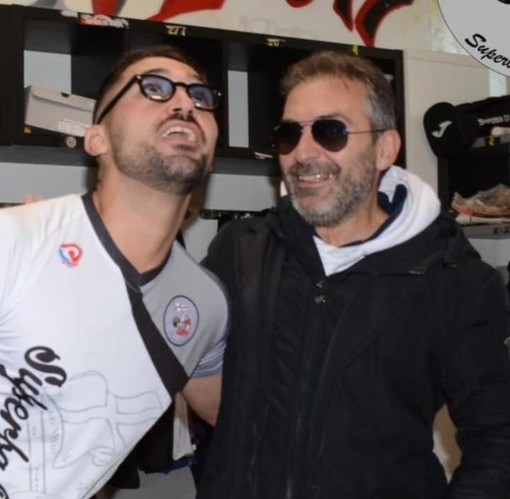 CARLO DURANTE "Solo Luca Carboni mi ha emozionato quanto il calcio... E dopo quel concerto la chiamata di Solidoro..." CARLO DURANTE "Solo Luca Carboni mi ha emozionato quanto il calcio... E dopo quel concerto la chiamata di Solidoro..."