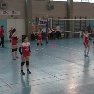 Pallavolo - Podenzana Tresana autoritario a Sestri