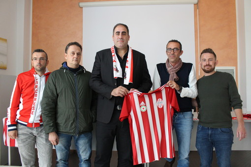 PROMOZIONE A La Carcarese presenta Mario Pisano: &quot;Il migliore sulla piazza&quot;. Il mister: &quot;Spero di ripagare la fiducia&quot;
