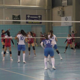 Pallavolo - Sostanziale derby per il Podenzana Tresana