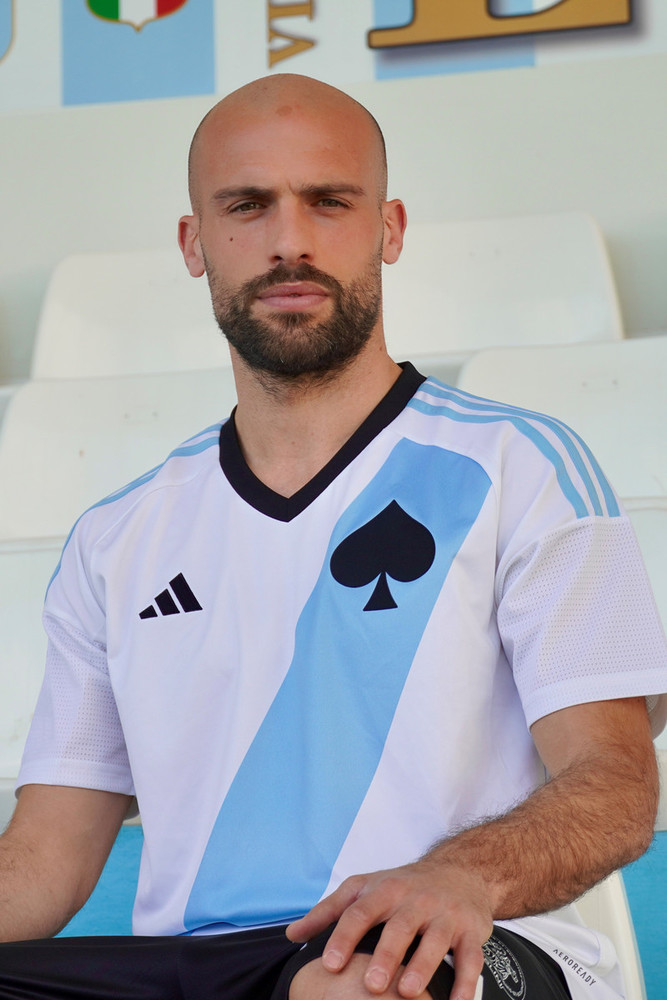 &quot;Enrico&quot;, la maglia celebrativa per i 110 dell'Entella