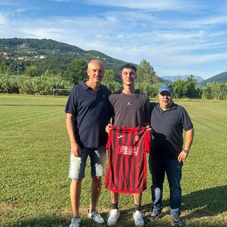 Calcio - Si rinforzano Ceparana e Intercomunale Beverino