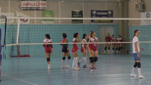 Pallavolo - Debutto esterno per il Podenzana Tresana