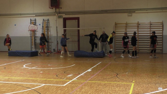 PALLAVOLO Senza problemi il debutto interno della Rainbow Spezia