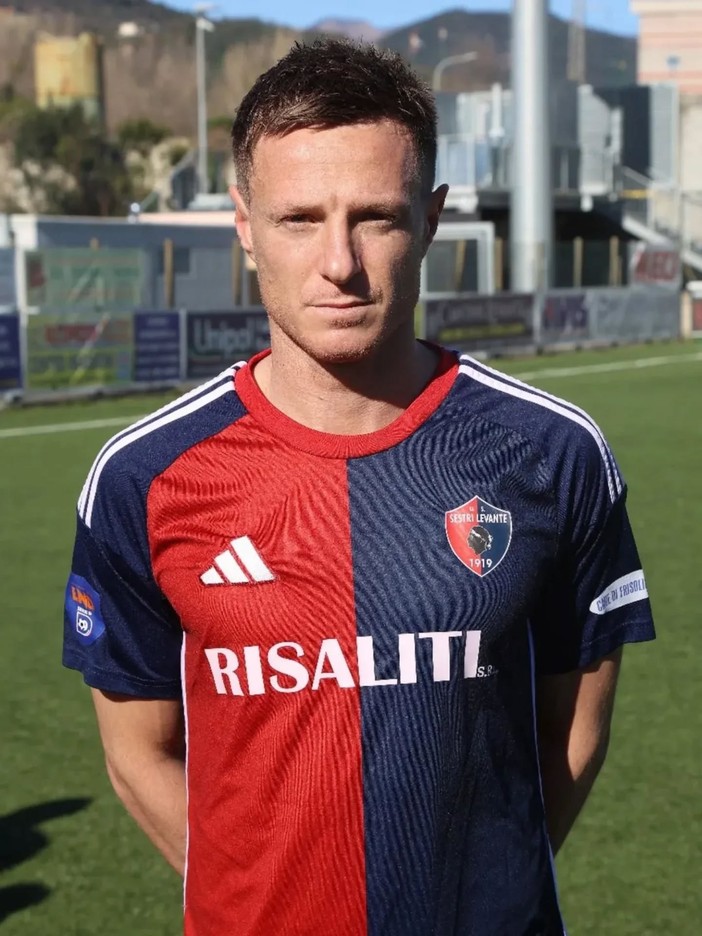 SESTRI LEVANTE Lascia il calcio giocato Silvano Raggio Garibaldi SESTRI LEVANTE Lascia il calcio giocato Silvano Raggio Garibaldi