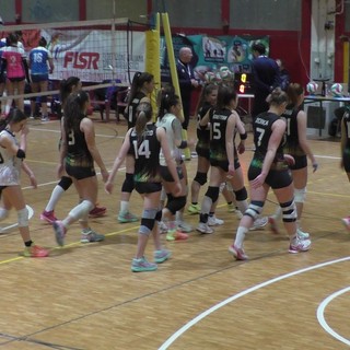 Pallavolo - A Cogoleto scontro al vertice per la Rainbow Spezia