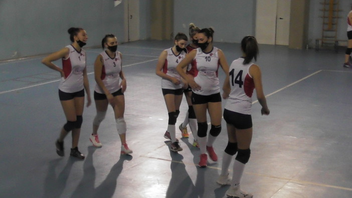 Pallavolo - Chiusura della prima fase al cardiopalma per il Podenzana Volley