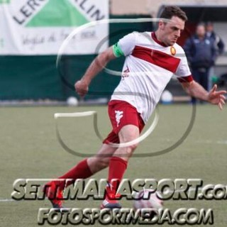 Michele con la maglia del Cogoleto nel 2017
