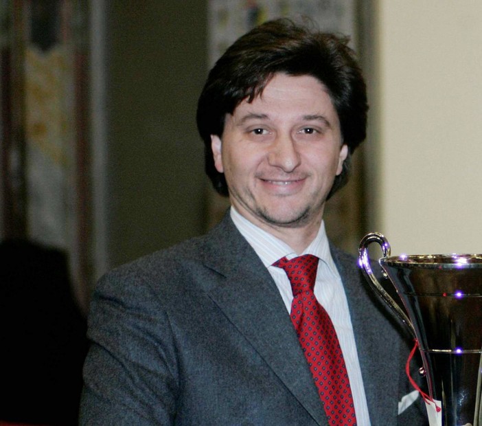 BUON COMPLEANNO E 10 DOMANDE A... ROBERTO RUGGIERO!