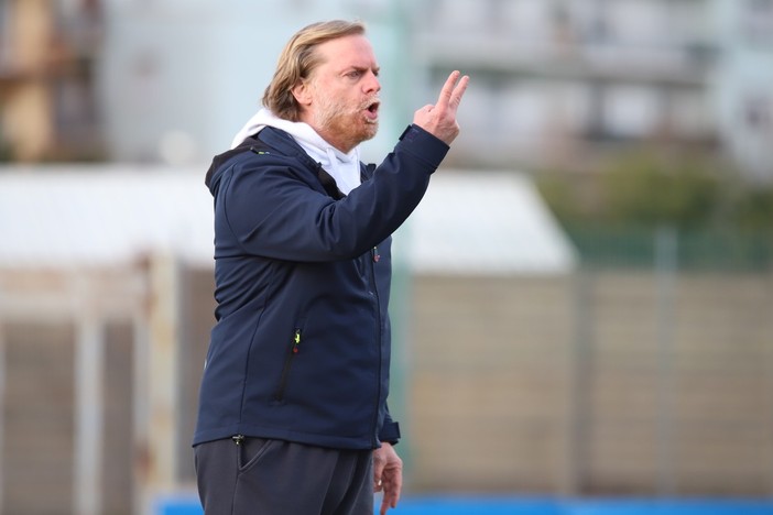 LA SALA STAMPA DI ECCELLENZA presentata da CARUSO SMART ENERGY - REPETTI: "Vittoria strameritata. Stufo di certe dichiarazioni" LA SALA STAMPA DI ECCELLENZA presentata da CARUSO SMART ENERGY - REPETTI: "Vittoria strameritata. Stufo di certe dichiarazioni"