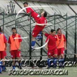 Rossetti esulta dopo un gol nel playout Molassana-Baiardo del 2011