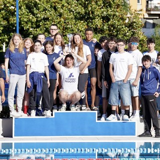 SuperbaNuoto sul gradino più alto nel 17° Trofeo Internazionale Città di Rapallo