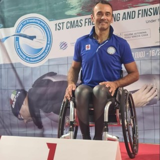 APNEA E NUOTO PINNATO Alessandro Cianfoni campione e primatista mondiale nella Dinamica senza attrezzi