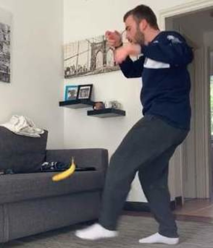 VIDEO #IOPALLEGGIOACASA CON Alessio Stabile