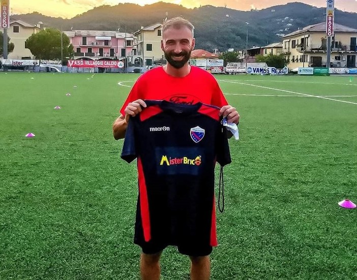 COGORNESE Le dimissioni di mister Scirè COGORNESE Le dimissioni di mister Scirè