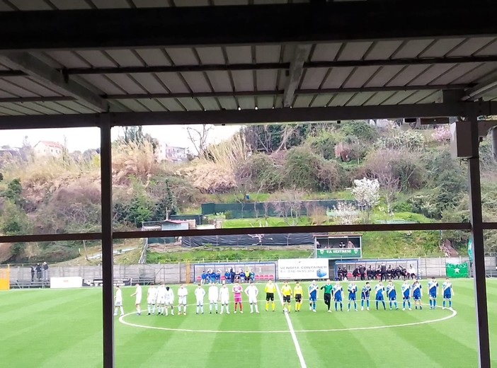 Sestrese e San Cipriano al via, nel nuovo Borzoli a Sestri Ponente, dopo un anno interminabili di lavori. E' subito derby!