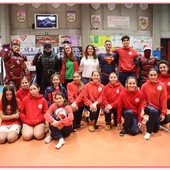 Pallavolo Carcare incontra i "Supereroi per voi" per consegnare circa 100 giocattoli da destinare ai bambini ospedalizzati