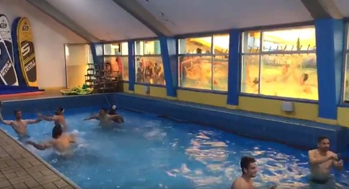 VIDEO La Samp si allena in piscina a Bogliasco