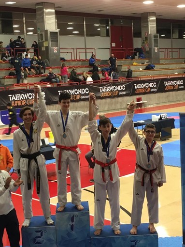 Lanterna Taekwondo 18 volte sul podio a Quiliano