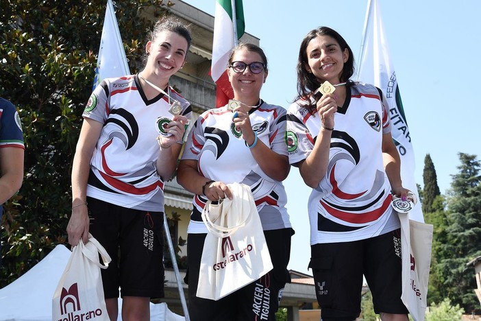 TIRO CON L'ARCO Arcieri Tigullio campione d’Italia a squadre nel tiro di campagna TIRO CON L'ARCO Arcieri Tigullio campione d’Italia a squadre nel tiro di campagna