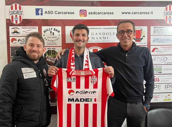 ELIA ZUNINO "Nella mia formazione ideale il mister non serve: andatela a leggere"