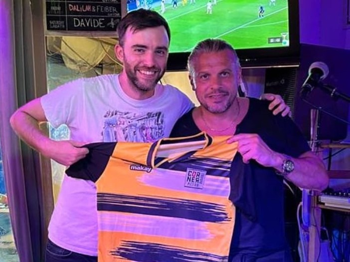 Zamboni (qui col pres Icardi) è il mister della semana